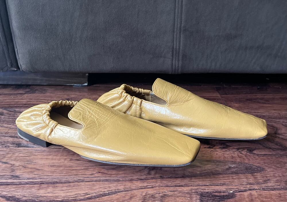 $950 NIB Men's Bottega Veneta Leather Loafers Yellow Slip Ons Dress Shoes 40(7)